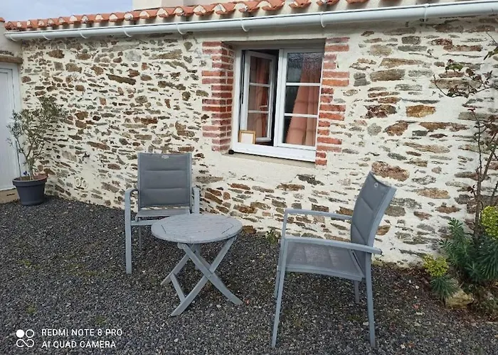 Maison En Pierre Au Du Jaunay *